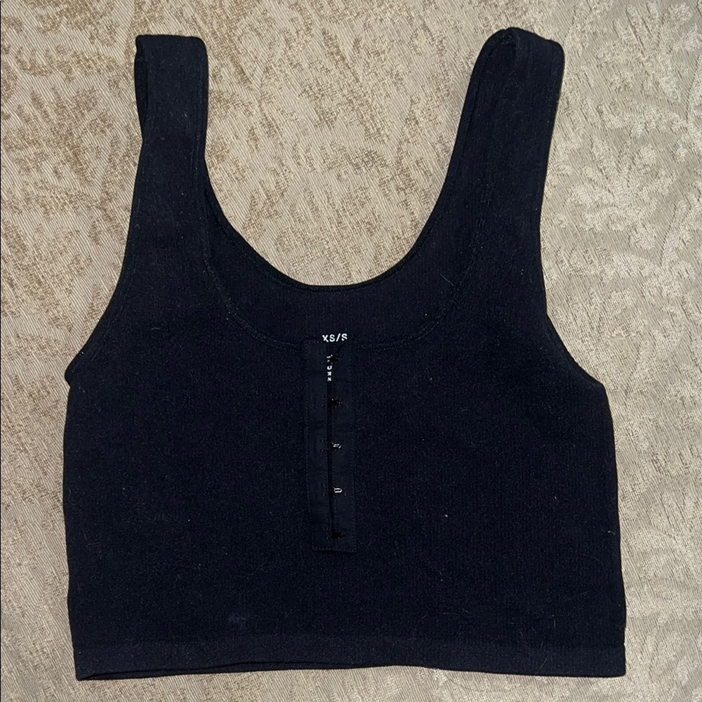 Black Sleeveless Women's Top